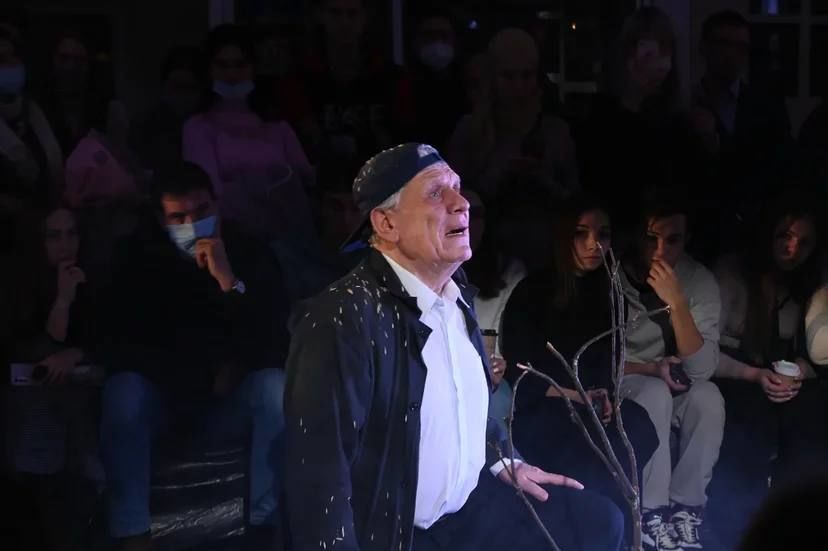 «Өчәү» премьерасы: блогер Шәмси, каһвә «корбаны» Айгөл һәм бәхетсез ир язмышы
