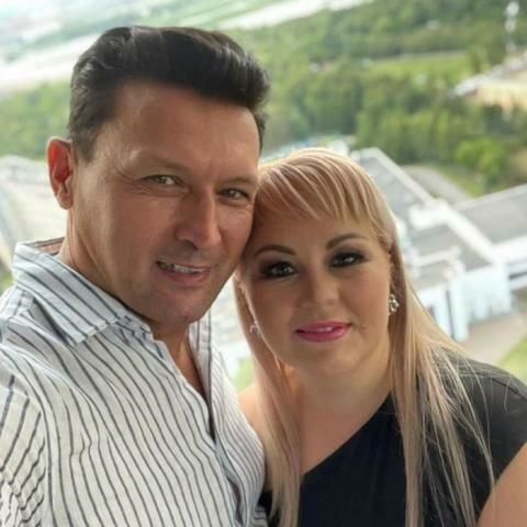 Әнвәр Нургалиев бүләген бирергә оныткан