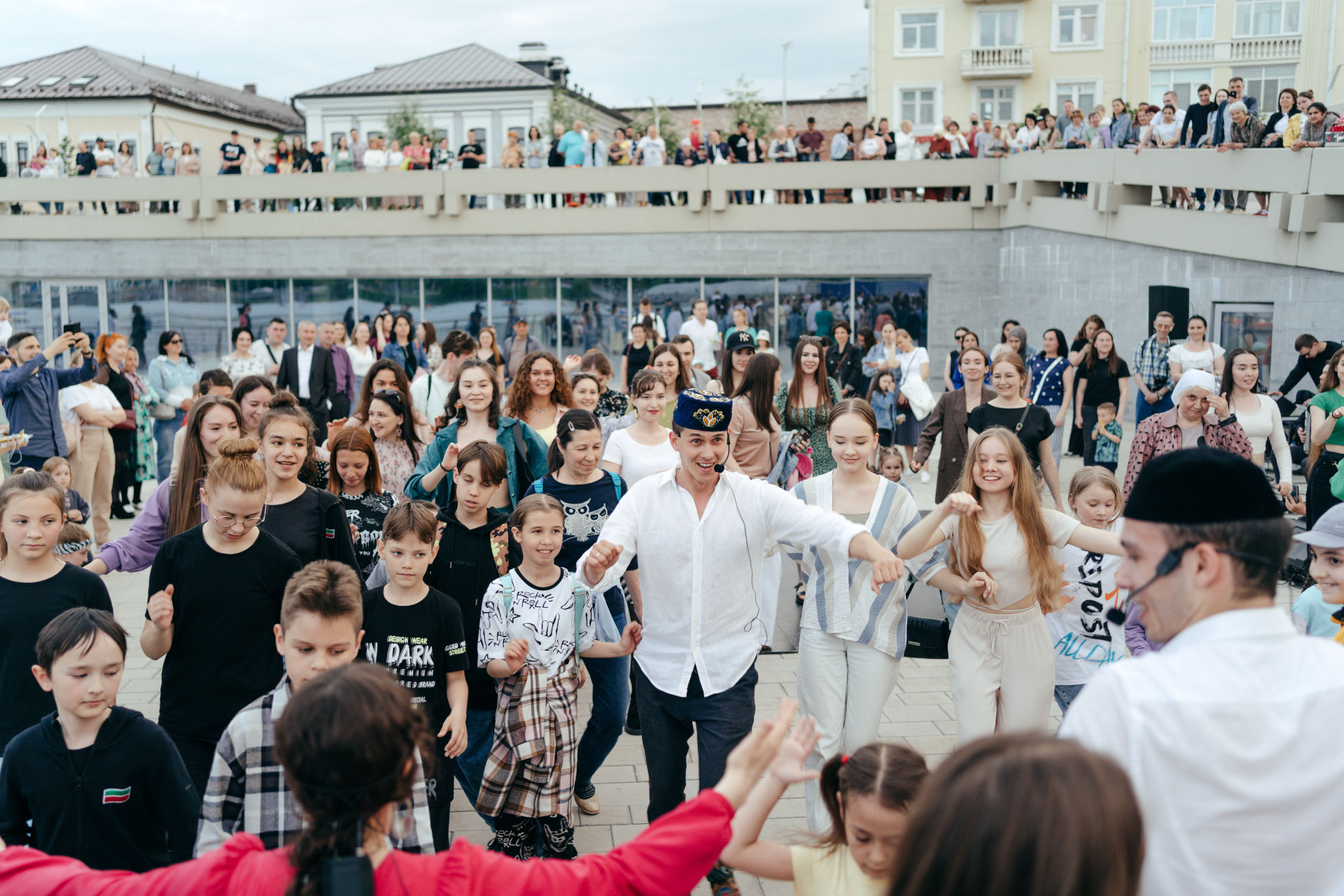 Татар биюе буенча егетләр батлы